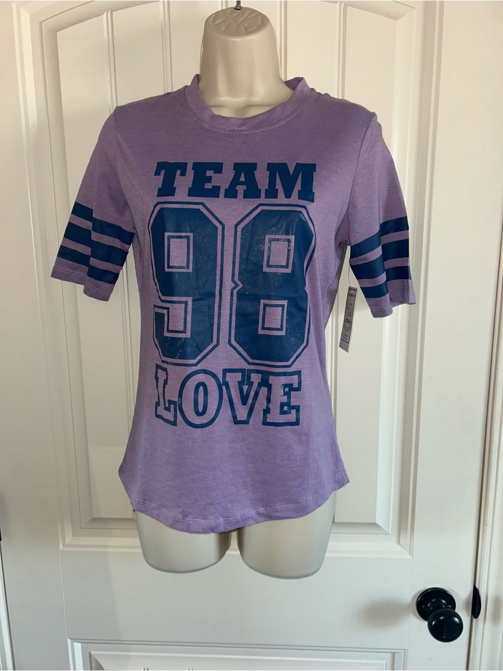 NWT Cocoa Graphic 'Team 98 Love' Short Sleeve Tee in Lavender Sz S